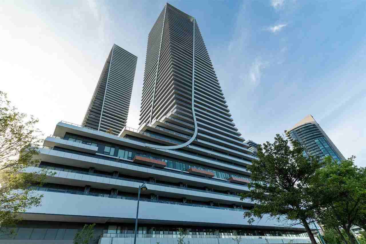 20 Shore Breeze Drive #2604