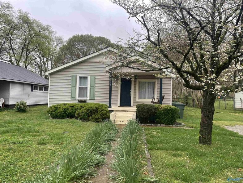 1513 Mckinley Ave Ne, Huntsville, AL 35801 2 Bedroom House for 1,599