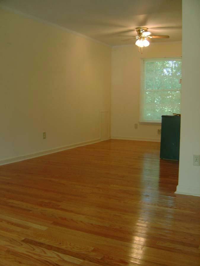 E Hill Street - Photo 4 of 6