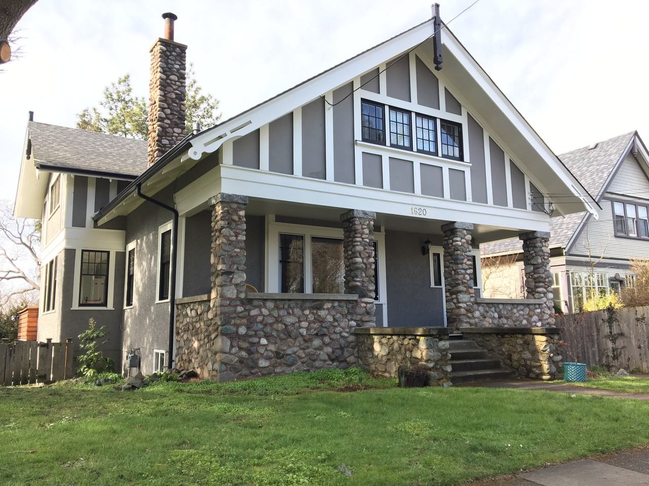 1617 Fernwood Rd - Photo 3 of 7