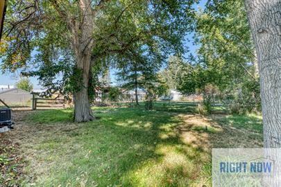 31994 Hyde St - Photo 2 of 23