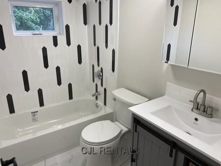 342 Forest St - Photo 3 of 13