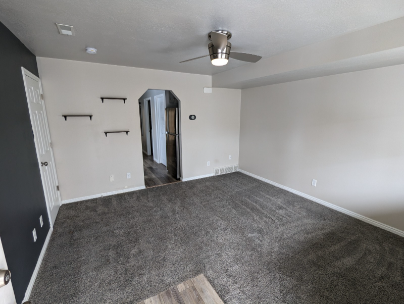 1510 Talon Dr - Photo 2 of 10