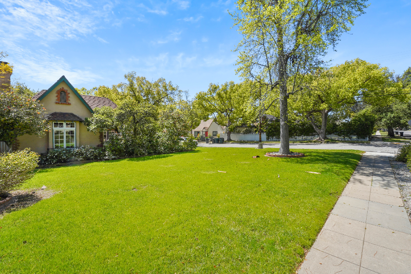 1144 Tierra Alta Dr - Photo 2 of 36