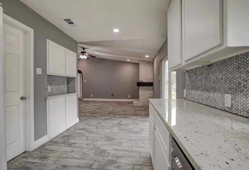 1414 Ridgecrest Dr - Photo 3 of 27