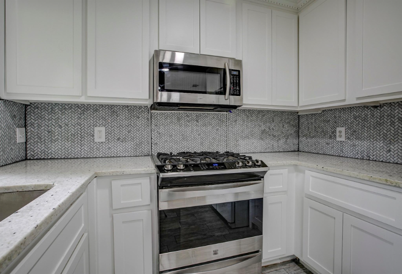 1414 Ridgecrest Dr - Photo 4 of 27