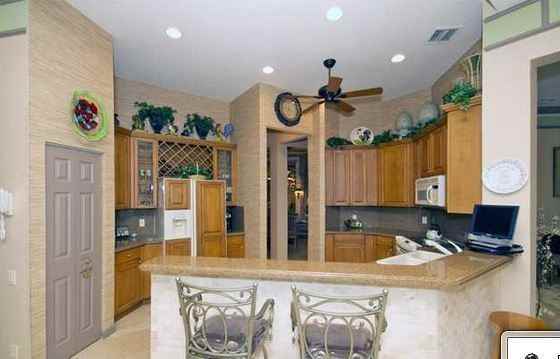 9777 Mantova Dr - Photo 2 of 7
