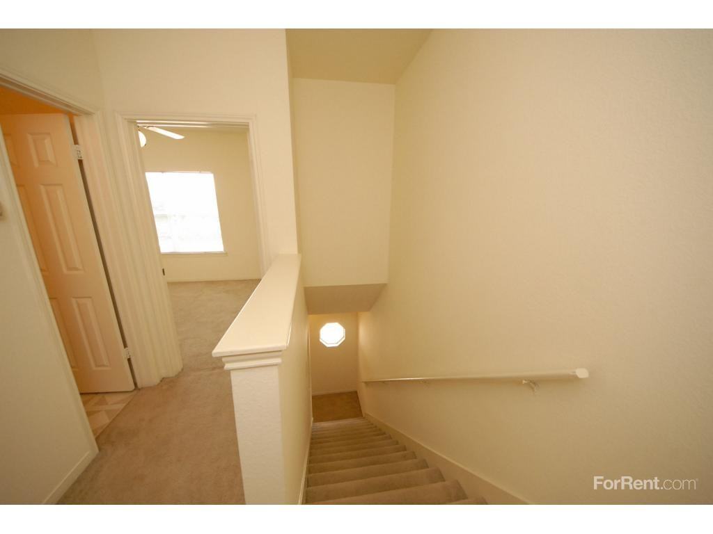 Westwood Townhomes Apartments 200 Riverbend Drive, TX