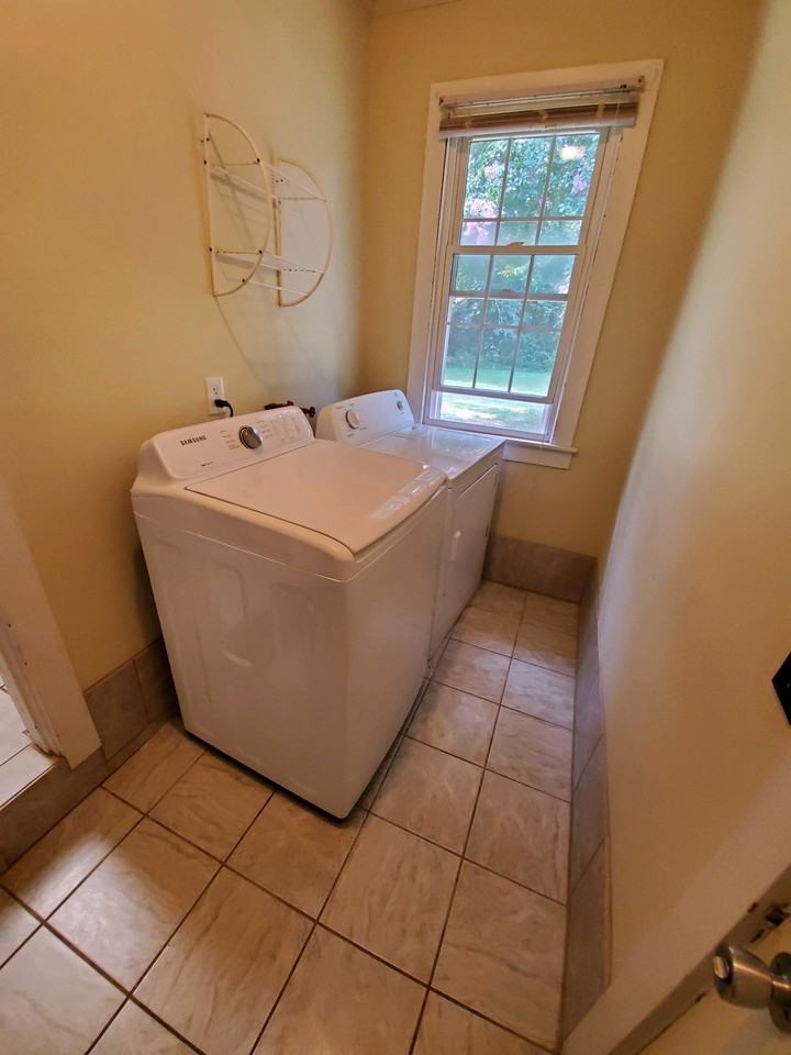 314 S 15th St #1 - Photo 3 of 7