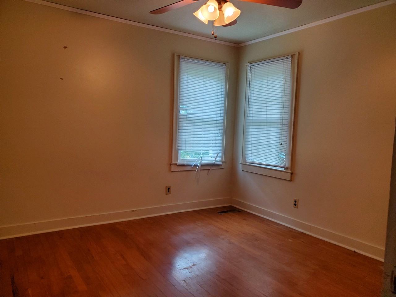 314 S 15th St #1 - Photo 4 of 7