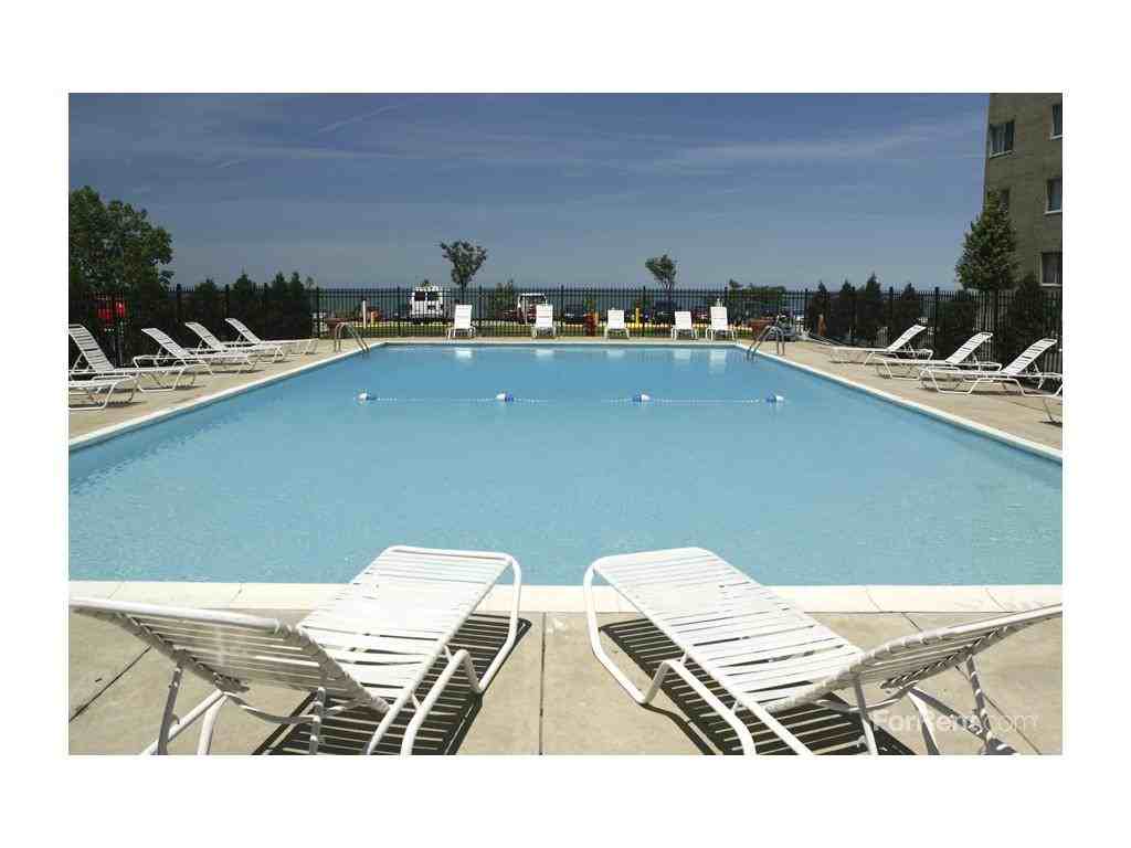 Shoregate Towers - Photo 3 of 19