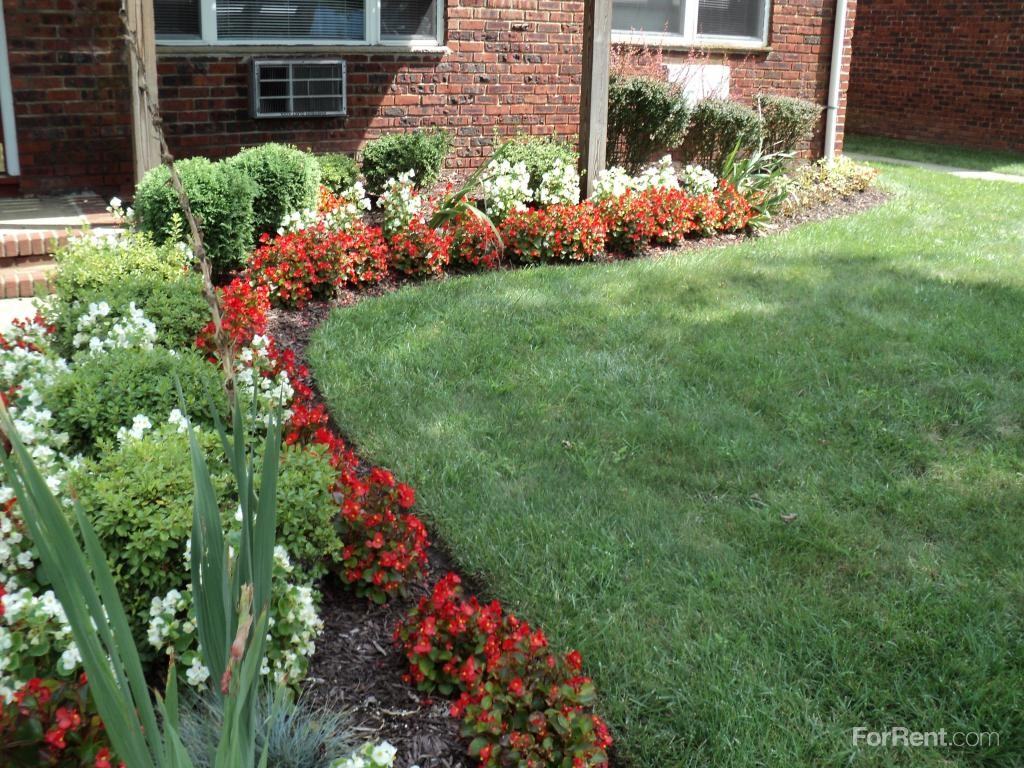 Stratford Apartments - Photo 3 of 15