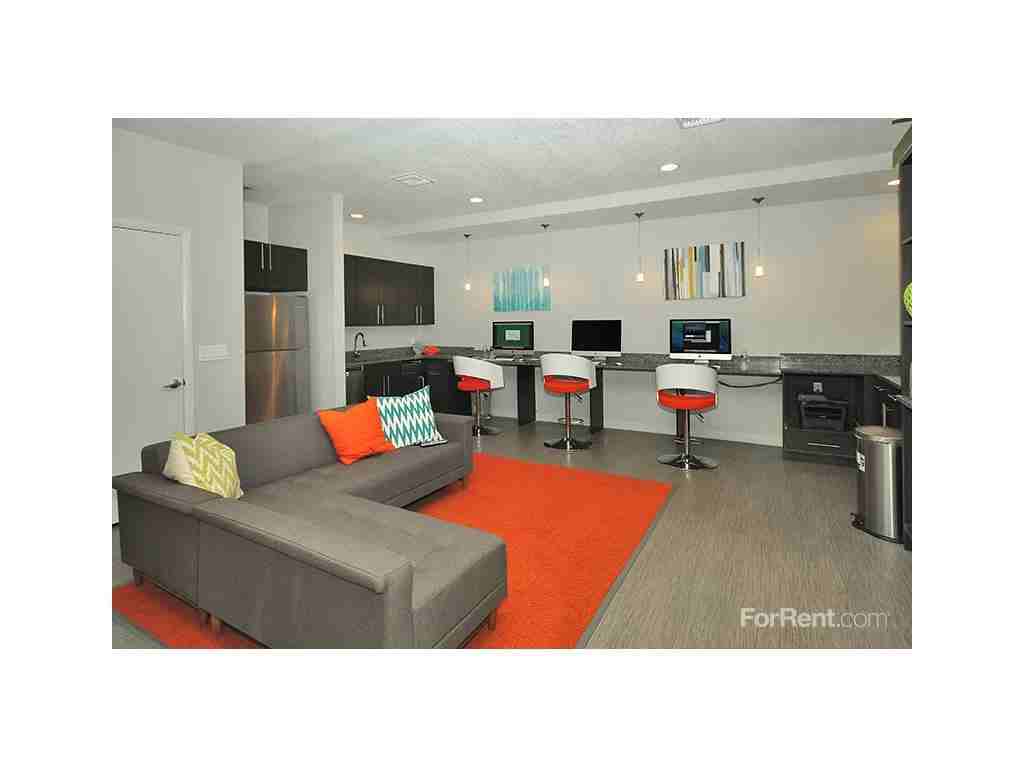 Villages of Baymeadows Apartments - Photo 2 of 20