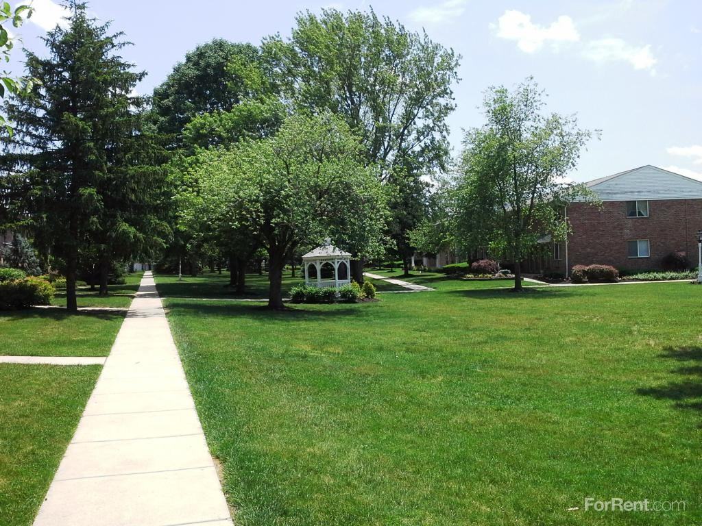 Academy Woods - Photo 3 of 10