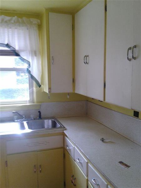 220 S Silver St - Photo 3 of 15