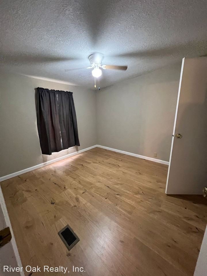 1695 Freedom Dr - Photo 2 of 28