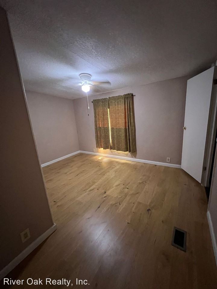1695 Freedom Dr - Photo 3 of 28