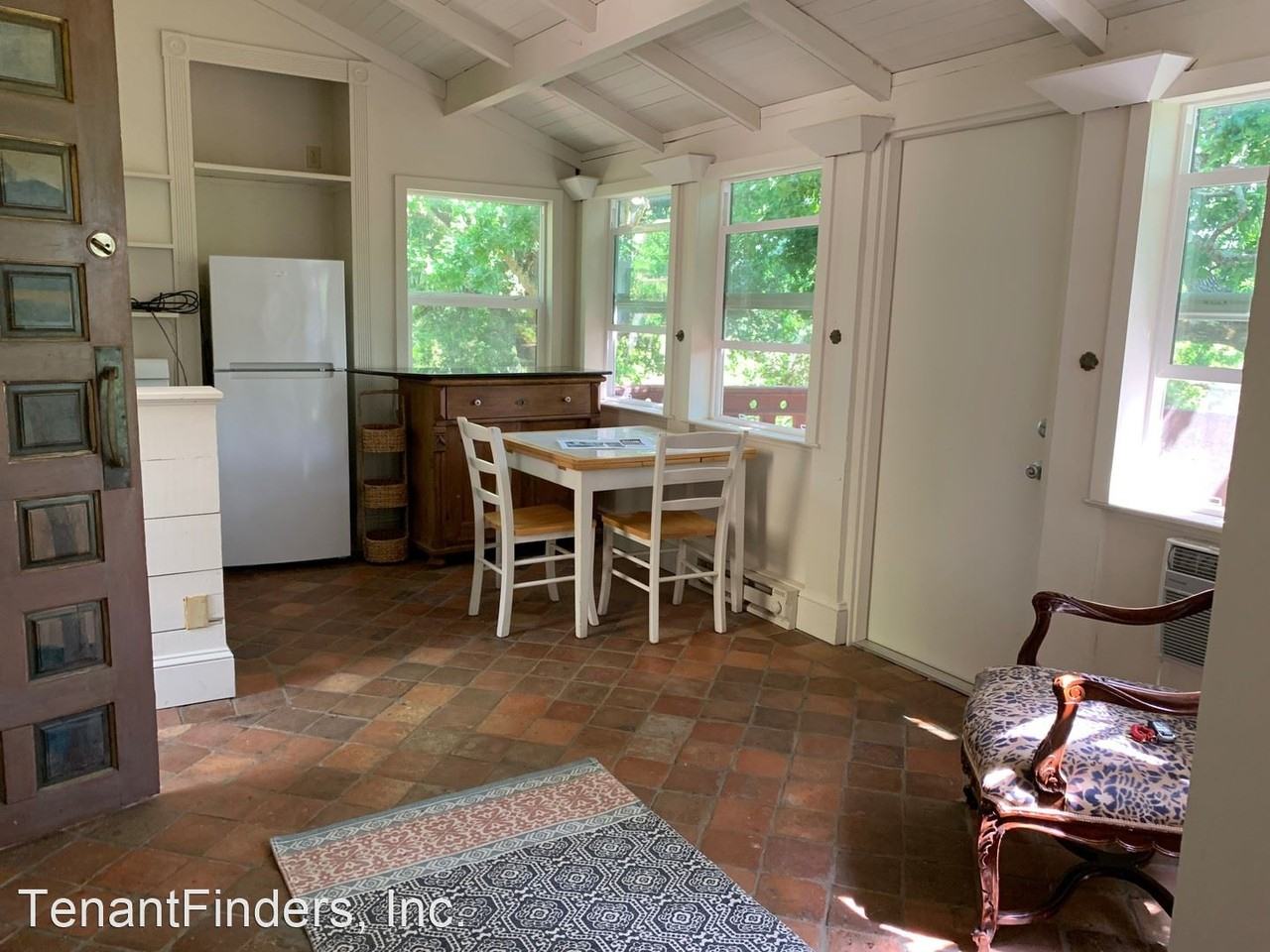 106 Scenic Dr - Photo 2 of 19