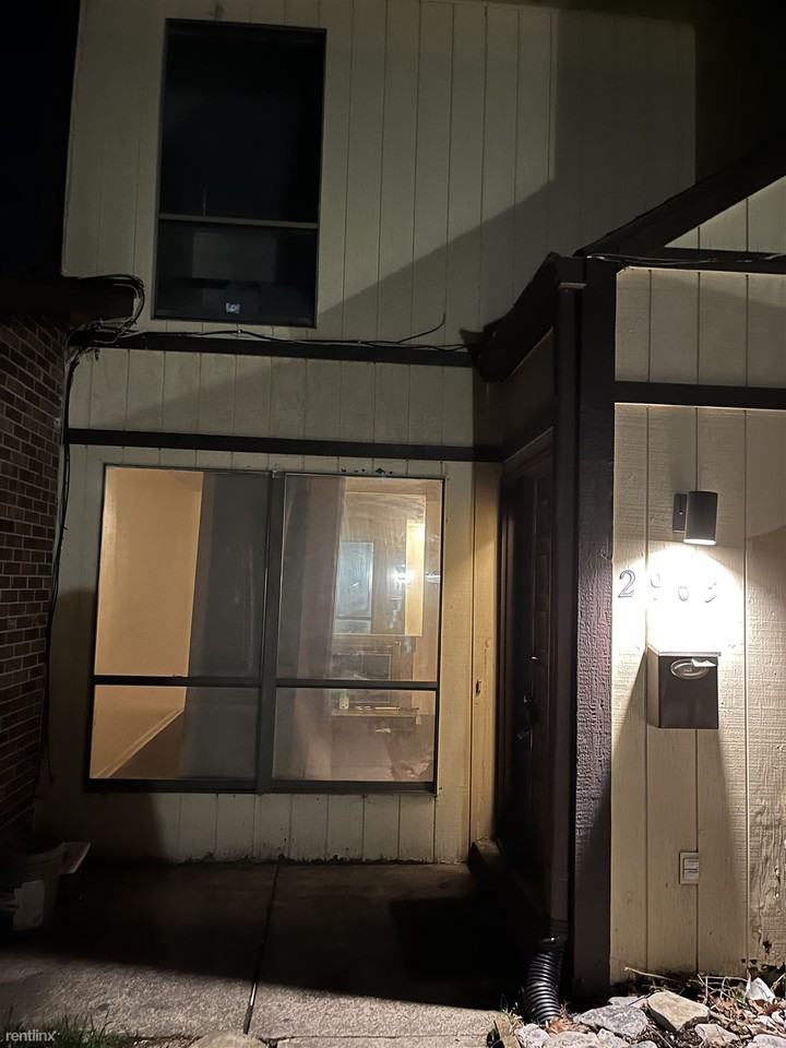 2963 Asbury Ct - Photo 2 of 10