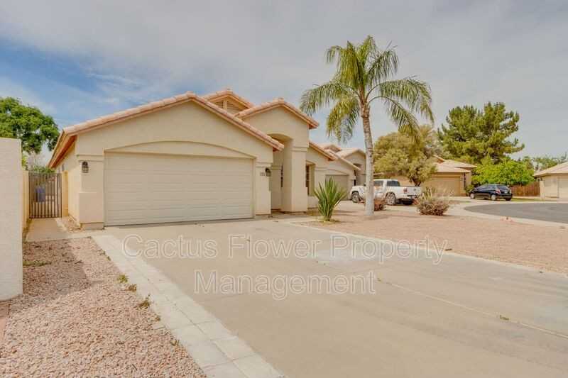 616 N Ocotillo Ln - Photo 3 of 36
