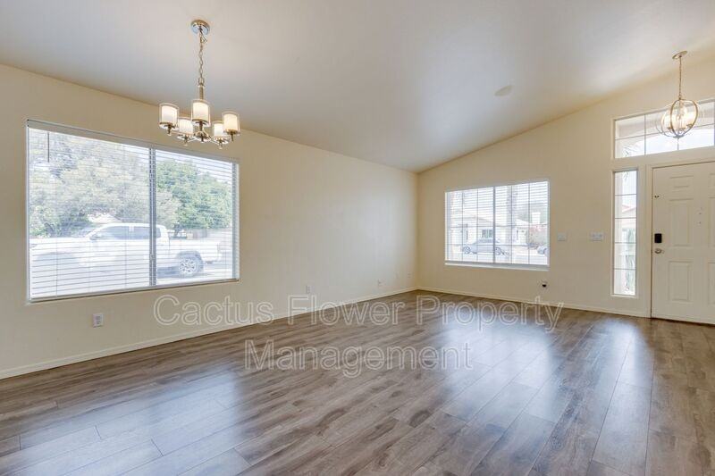 616 N Ocotillo Ln - Photo 5 of 36
