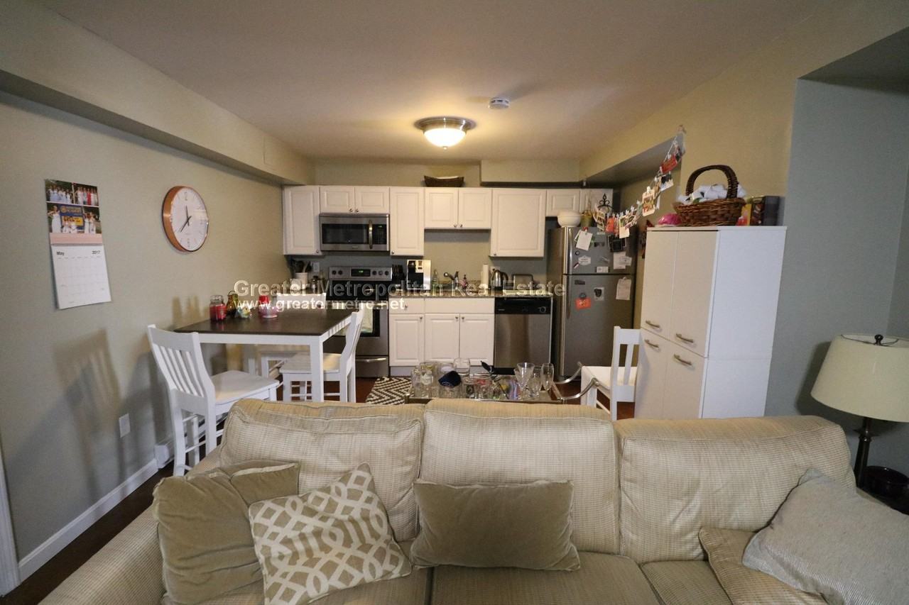 4 Michelangelo St #1