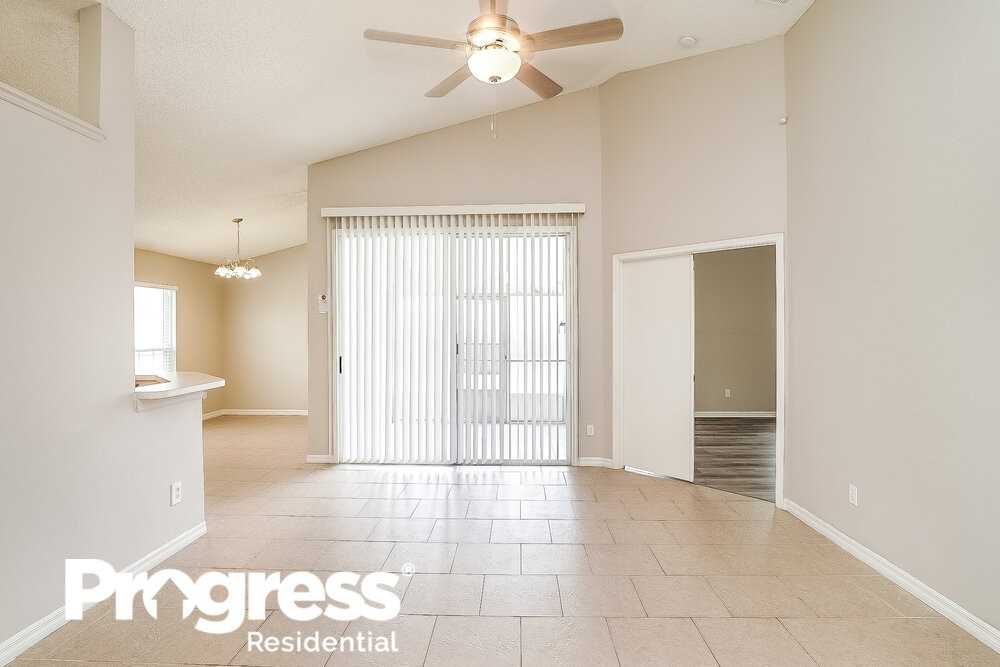 10547 Cherry Oak Cir - Photo 3 of 16