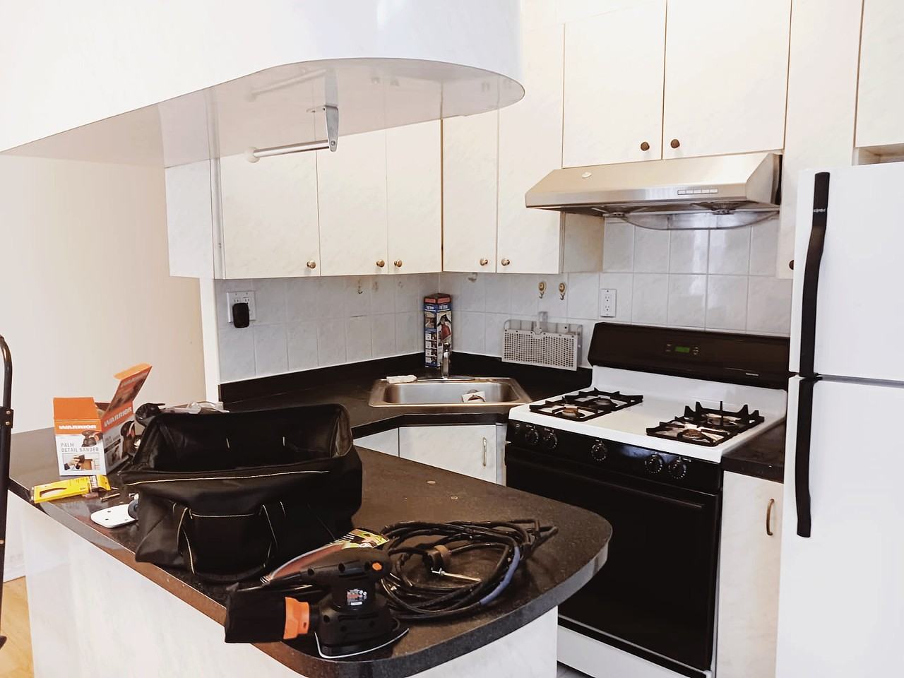 7708 Bay Parkway 2f - Photo 2 of 11