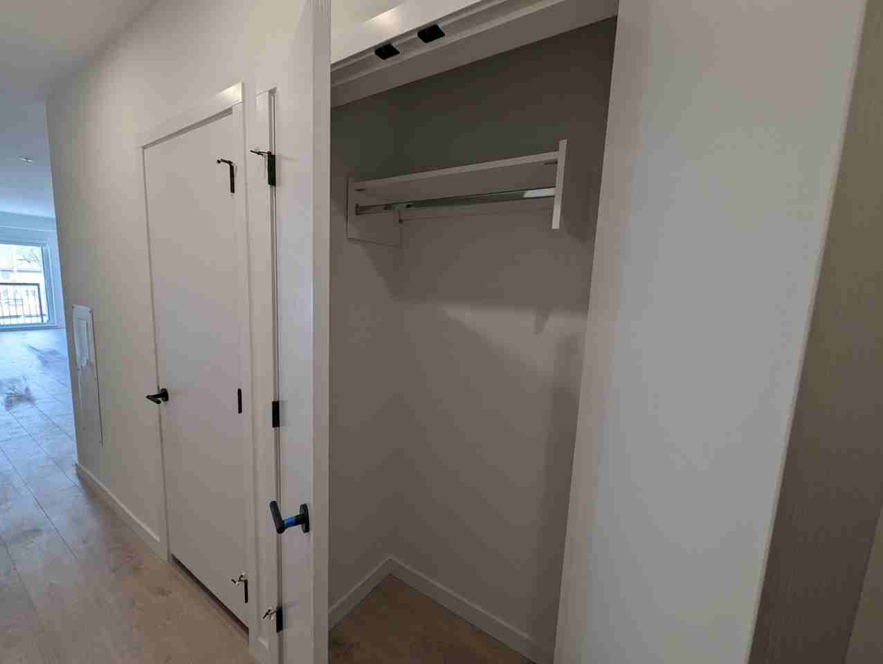 2520 Guelph Street - Photo 3 of 16