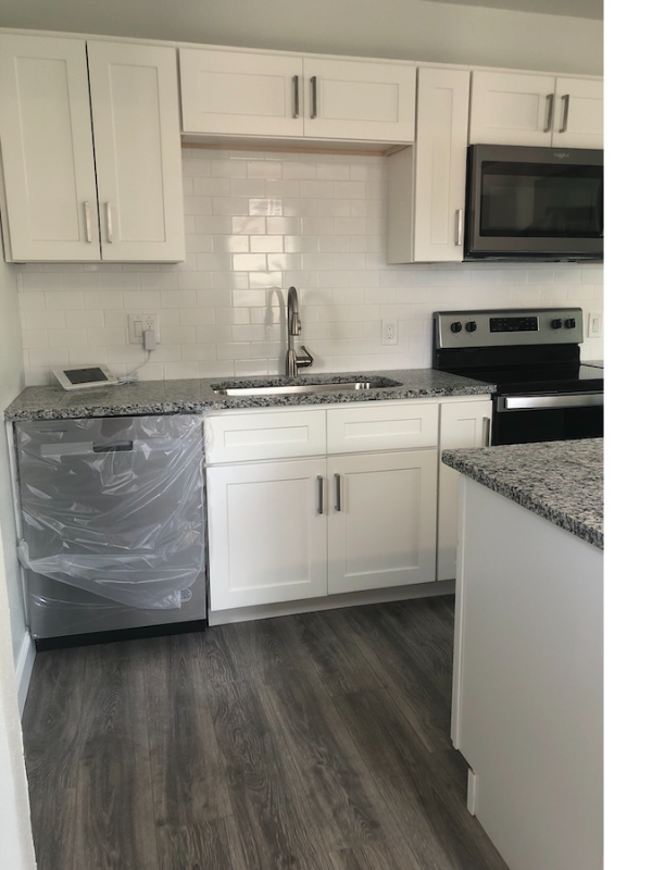 1445 12th Ave S - Photo 3 of 43