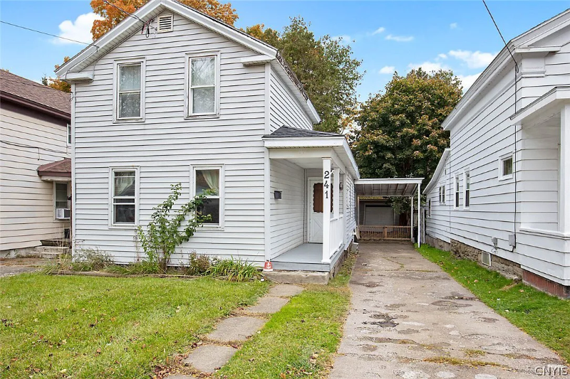 241 E 10th St - Photo 2 of 14