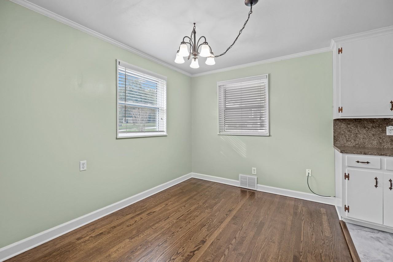 205 Fieldstone Cir #1 - Photo 4 of 42