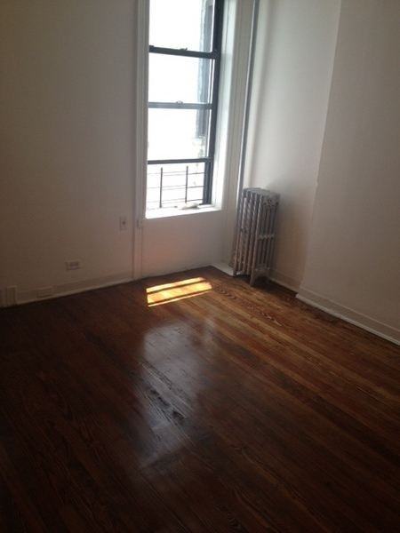 38th Street and 28th Ave - Astoria - Photo 2 of 8