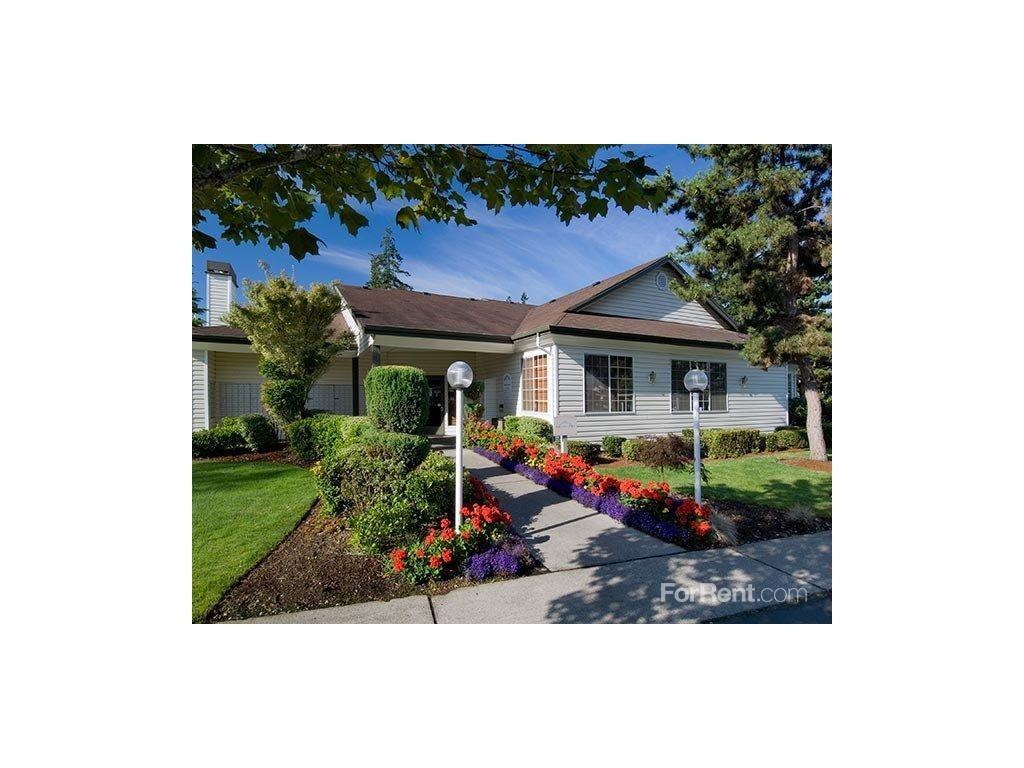 eaves Redmond Campus - Photo 2 of 20