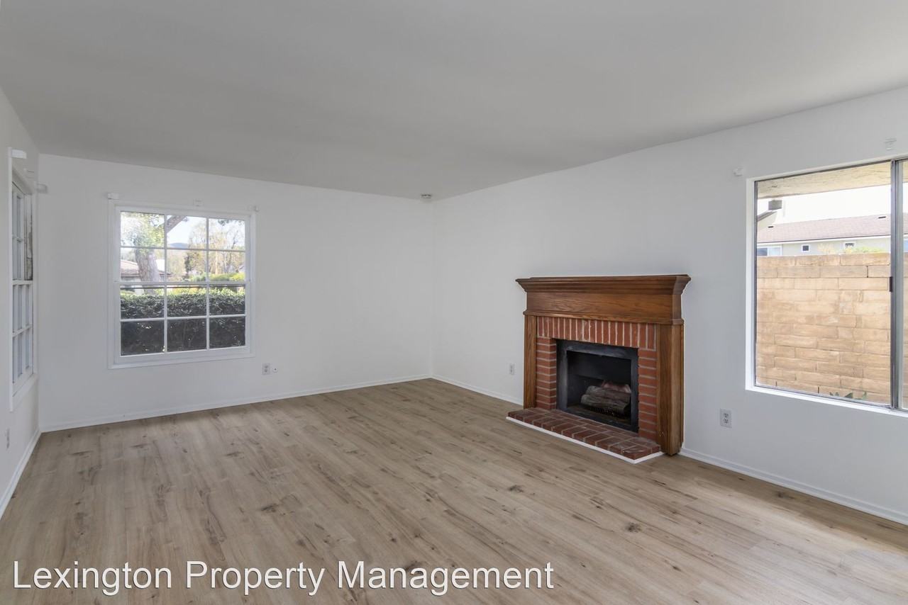 4150 Lake Harbor Ln - Photo 3 of 17