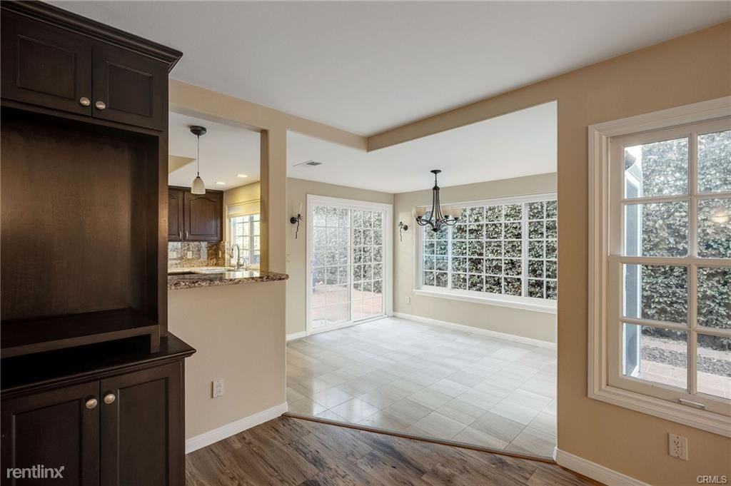 19 Village Cir - Photo 3 of 10