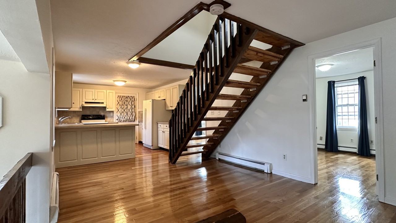 20 Eliot St #B - Photo 3 of 25