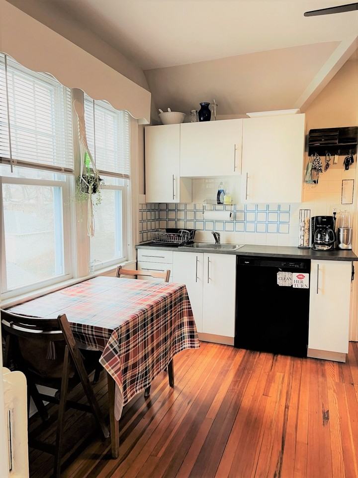 336 W Rock Ave #3 - Photo 2 of 21