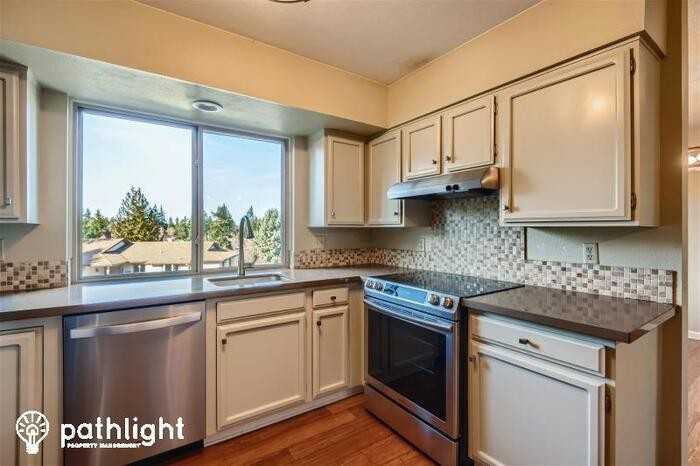 6038 Se Alder Hill Loop - Photo 2 of 20