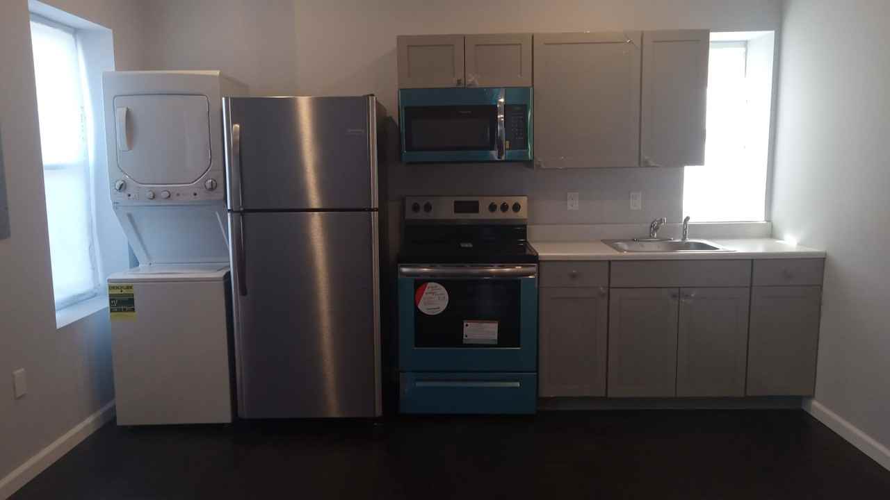 5600 Nelson St #2ndFL - Photo 6 of 10