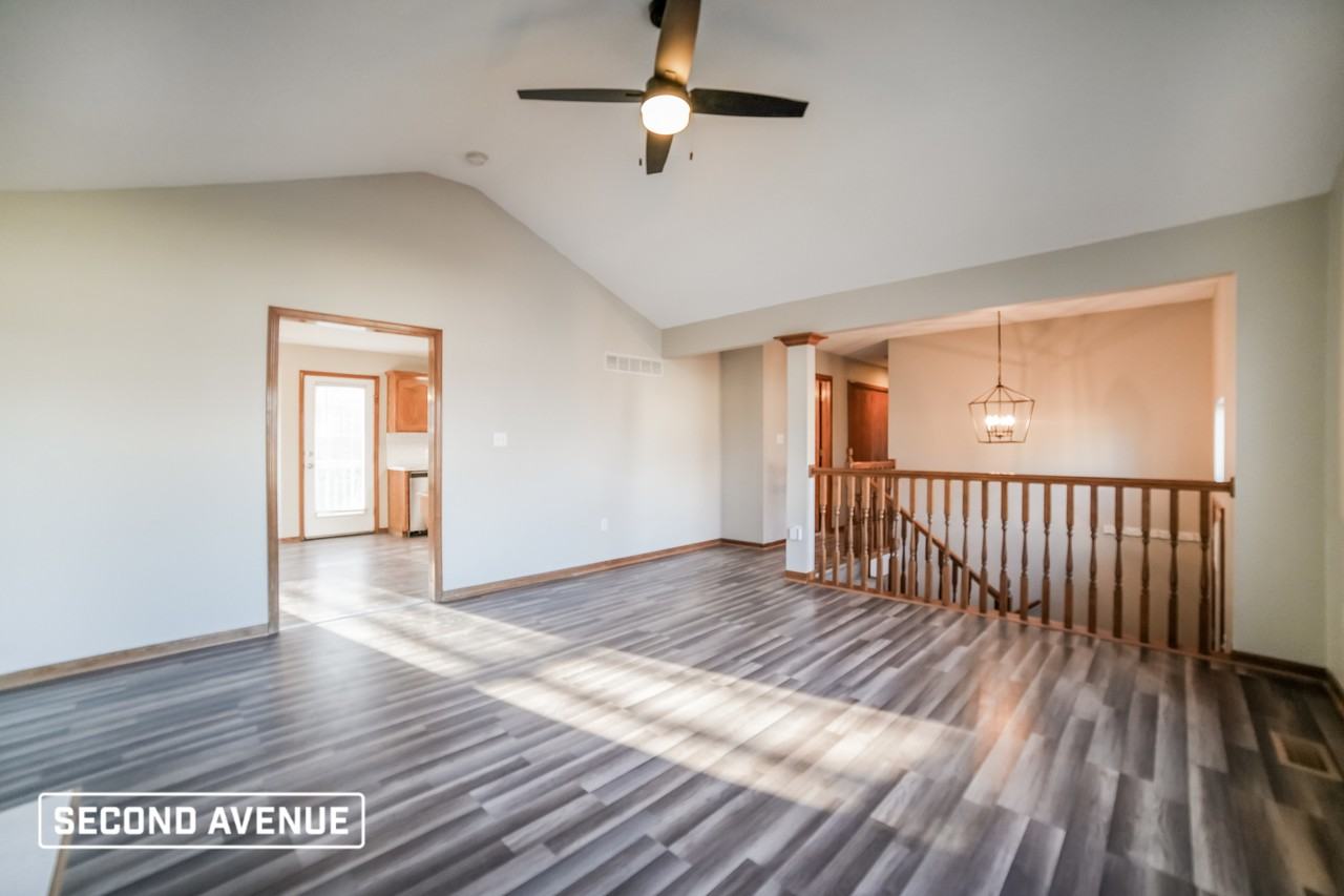 1720 S Whitney Dr - Photo 5 of 16