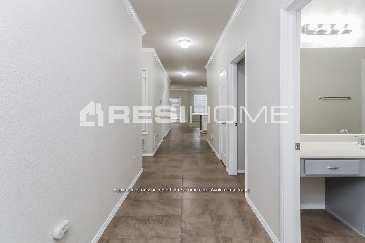 5321 Molasses Dr - Photo 3 of 18