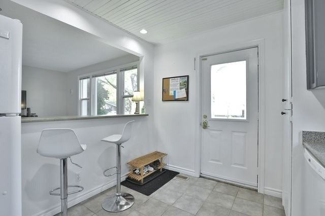 61 Stroud Road - Photo 3 of 10