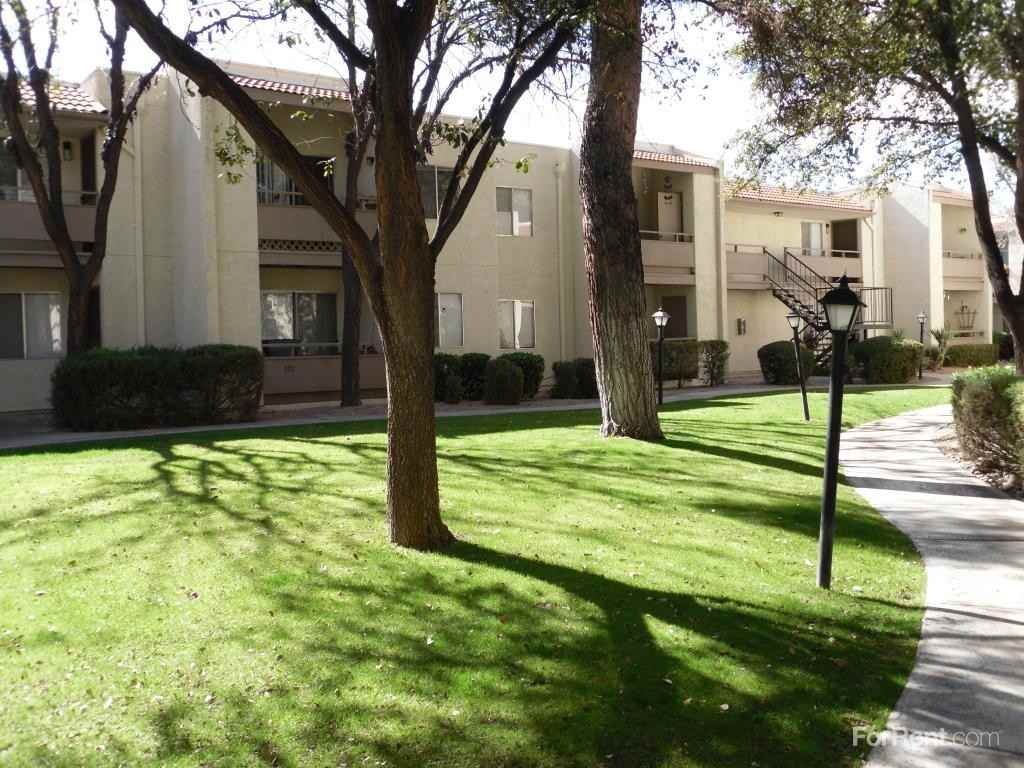 Saguaro Villas Apartments - Photo 2 of 19