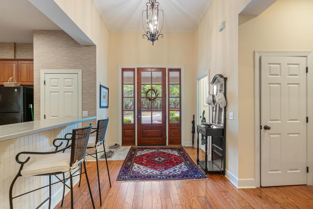 5 Warrington Pl #1 - Photo 3 of 29