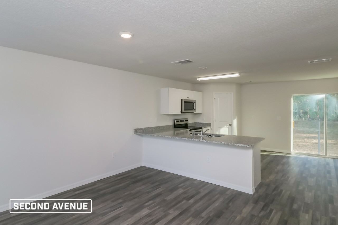 2963 W Sheila Dr - Photo 5 of 17