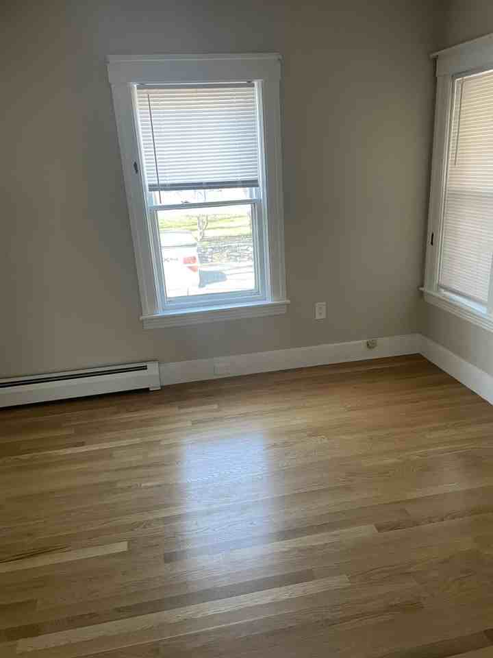 10 Anderson Ave - Photo 2 of 12