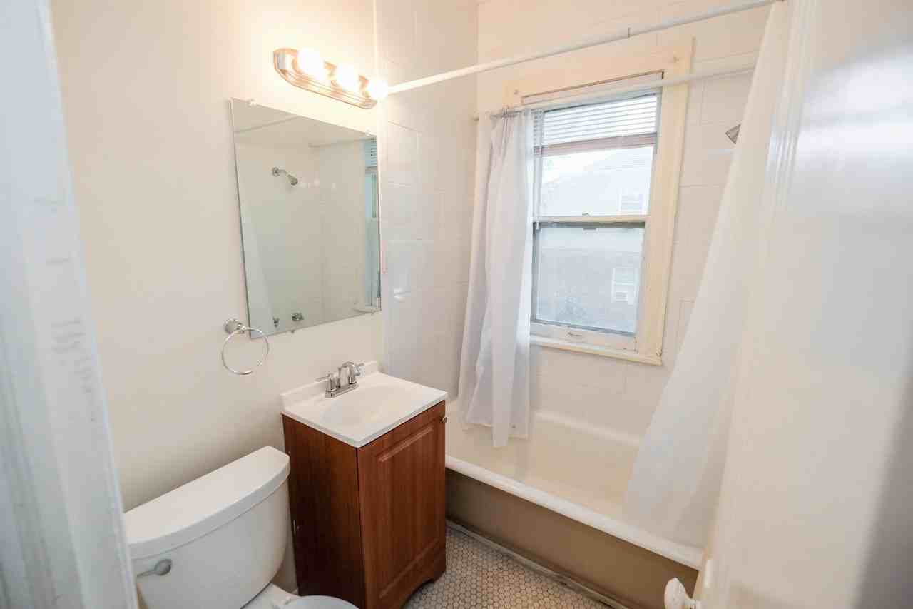 Fremont Apartments - Photo 5 of 41