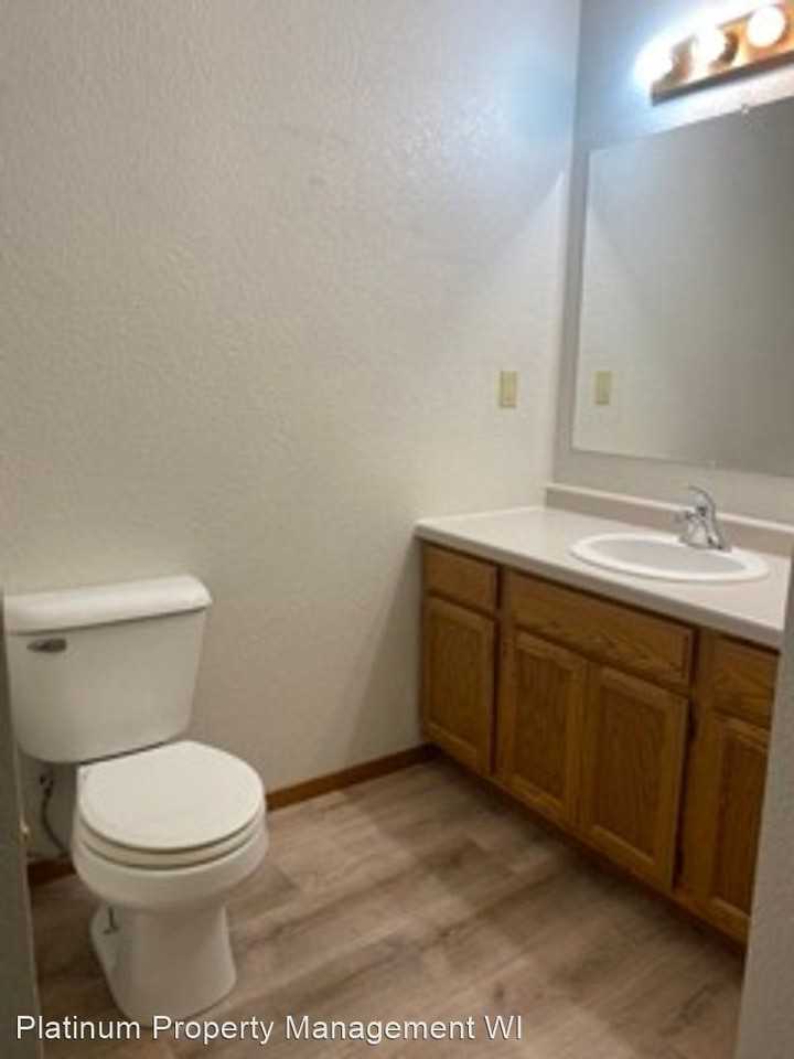 5601 Sandpiper Drive - Photo 2 of 25