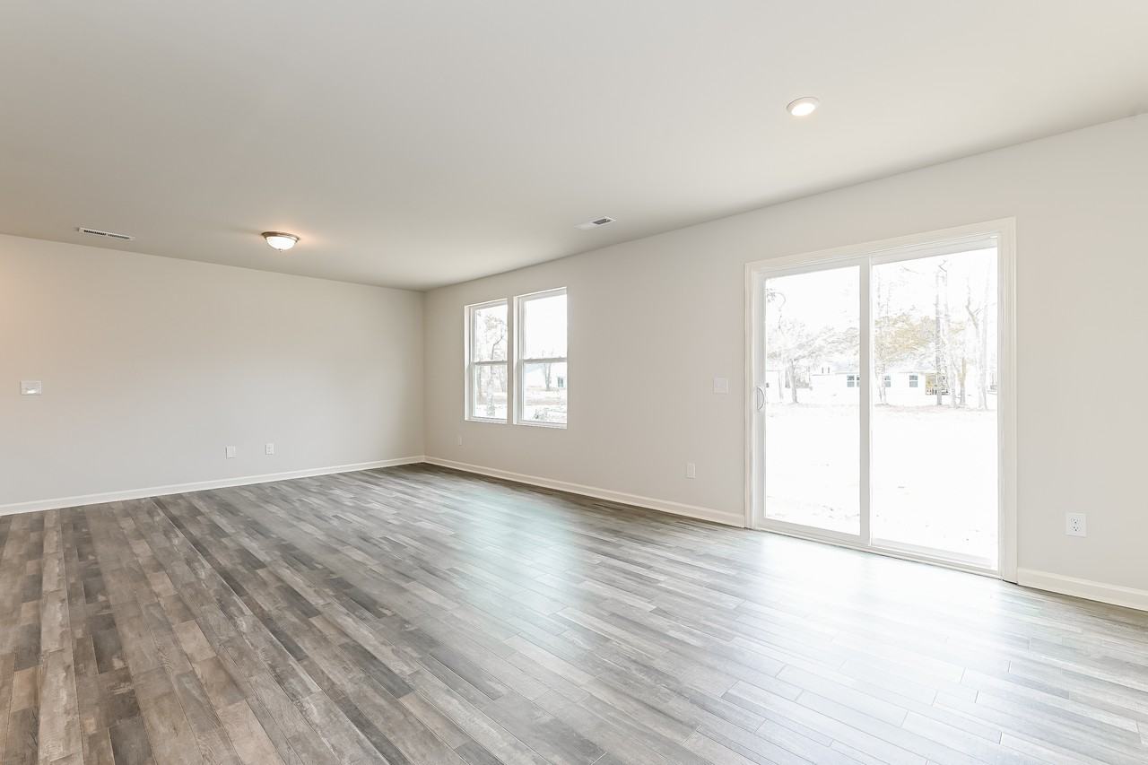 2167 Bayside Dr Sw - Photo 3 of 20